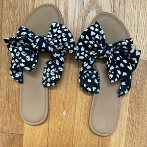 WestLoop Slip On Sandals